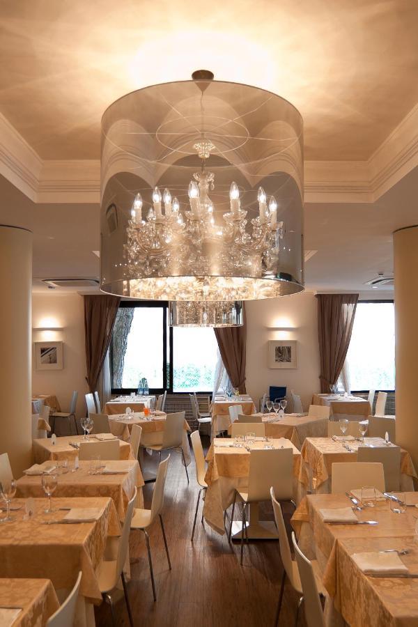 Hotel Mira Mare Sea à Cervia Extérieur photo